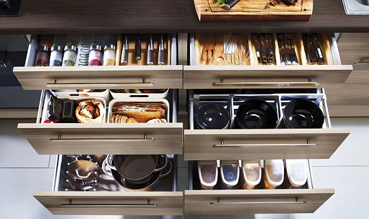 Как организовать кухонное пространство: 7 полезных идей